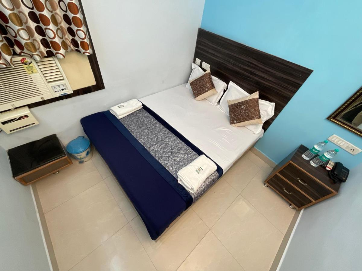 Vrindavan Comfort Inn Hyderabad Exterior foto